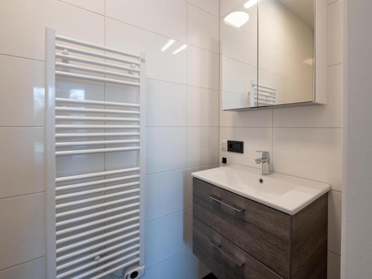 Spacious Waterfront Apartment Arnemuiden Kültér fotó